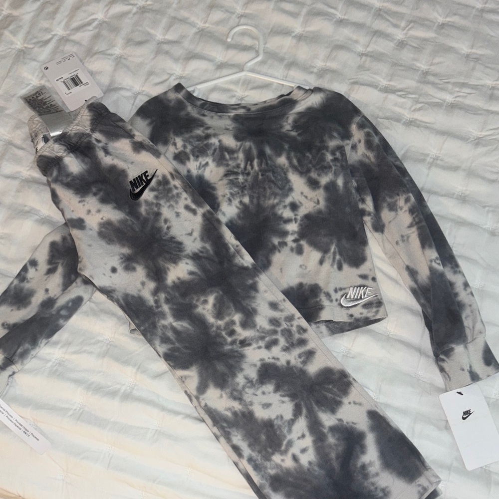 Nike Black and Gray Tie-Dye Set